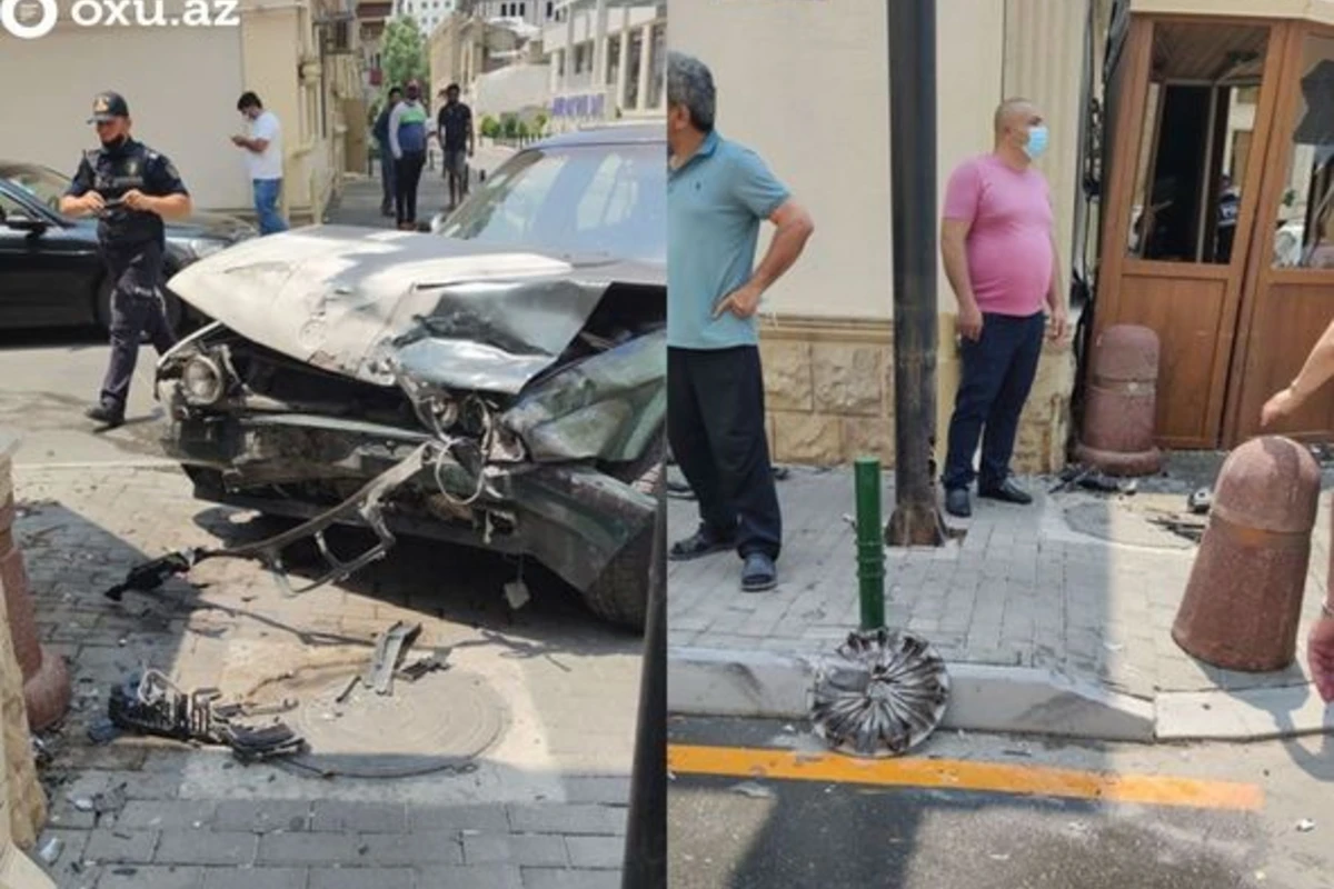 В центре Баку BMW врезался в полицейскую будку - ФОТО В центре Баку BMW врезался в полицейскую будку - ФОТО