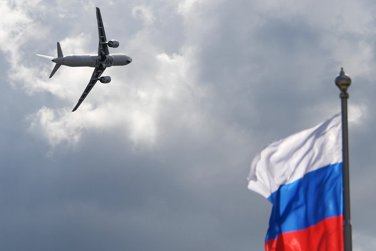 Россия начнет снимать ограничения на международные полеты с 15 июля