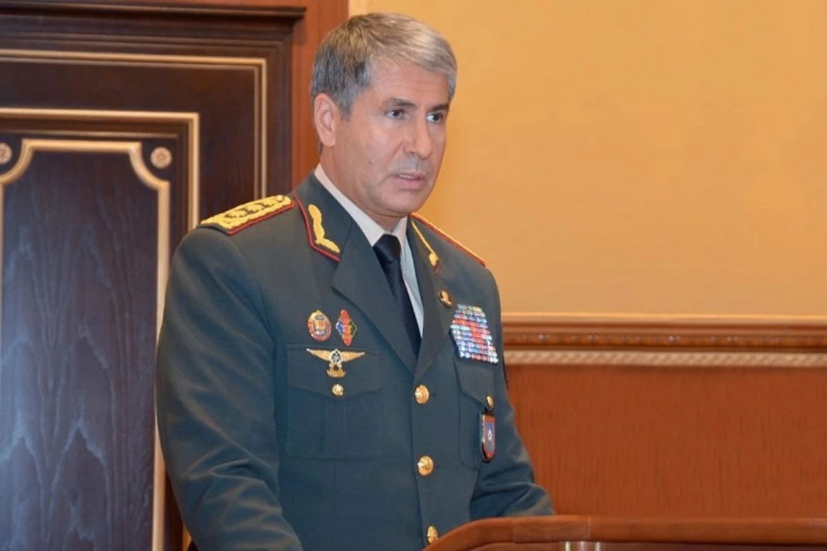 Vilayət Eyvazov generalı təqaüdə göndərdi Vilayət Eyvazov generalı təqaüdə göndərdi
