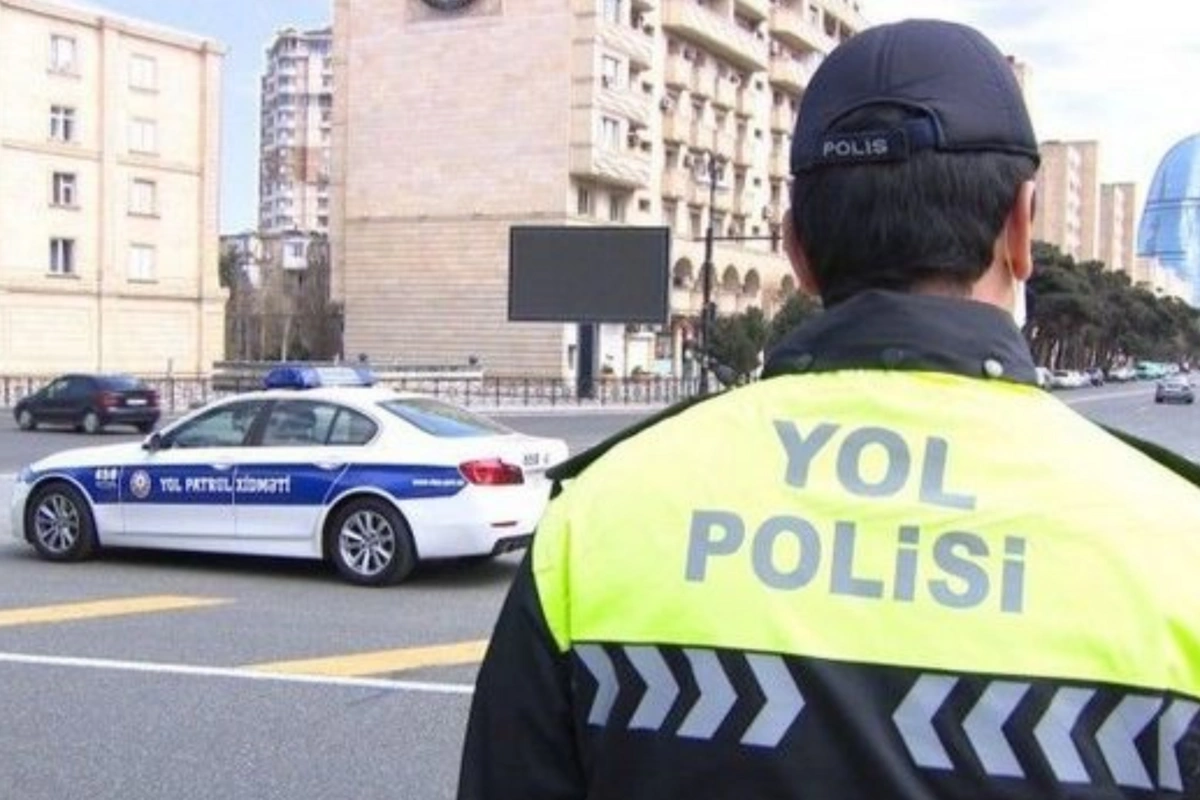 Bakıda yol polisi də dayanma-durmaya görə cərimə yazacaq - VİDEO Bakıda yol polisi də dayanma-durmaya görə cərimə yazacaq - VİDEO