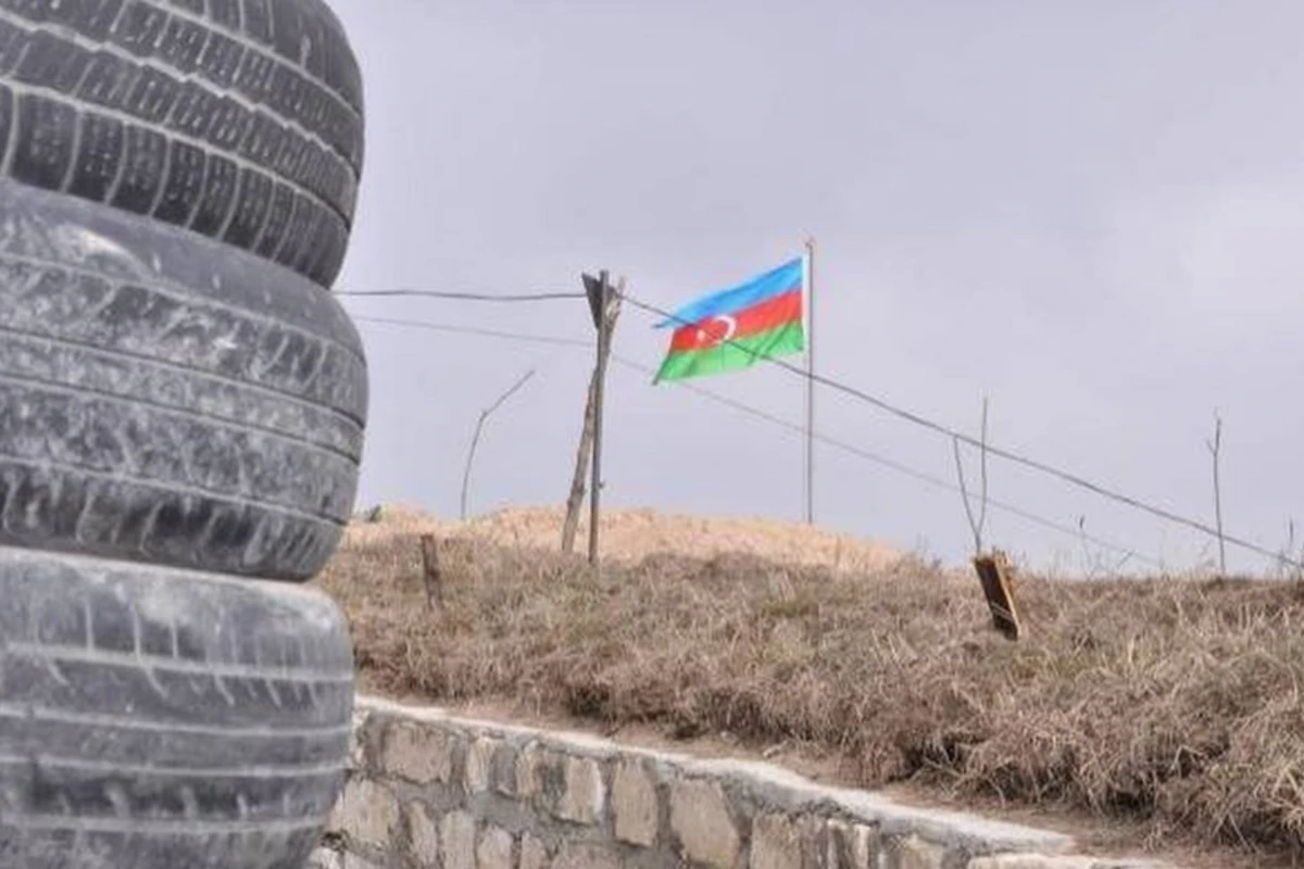 Tovuzlular orduya dəstək üçün sərhədə axışdı Tovuzlular orduya dəstək üçün sərhədə axışdı