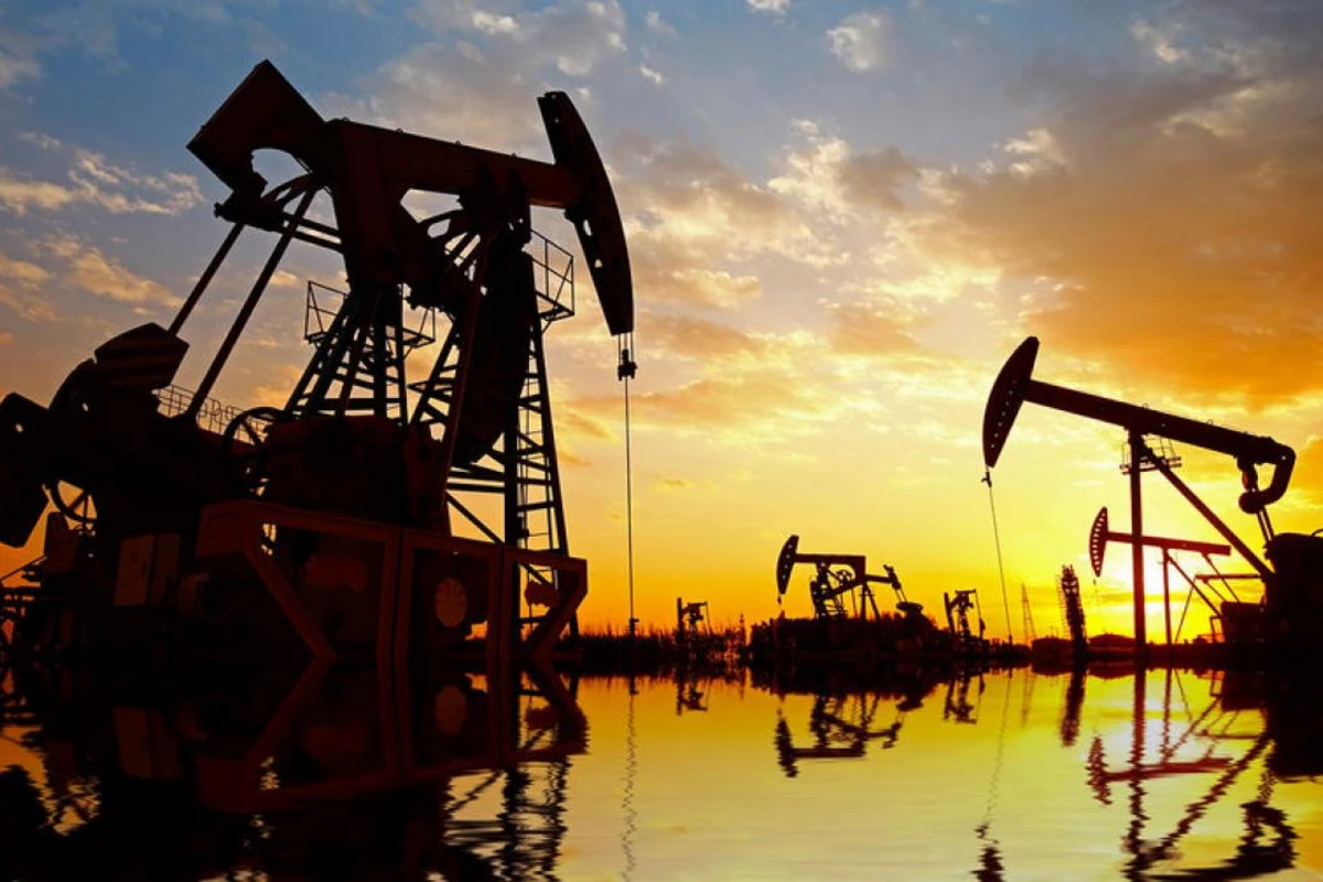 Нефть дешевеет на фоне обеспокоенности из-за новых локдаунов