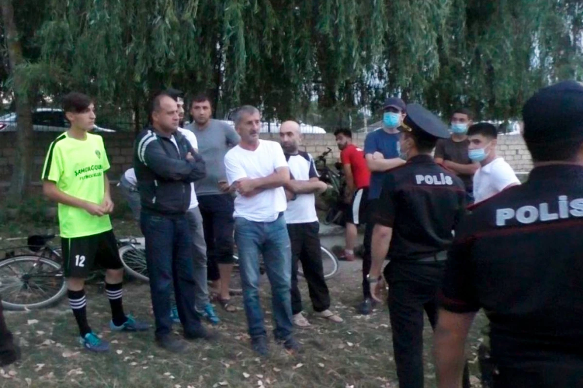 В Губе за нарушение карантина задержаны любители футбола - ФОТО
