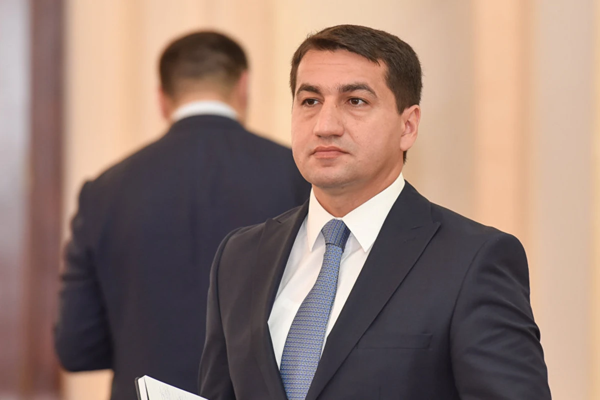 Azərbaycan Prezidentinin köməkçisi ilə Ermənistan XİN başçısının debatı olub