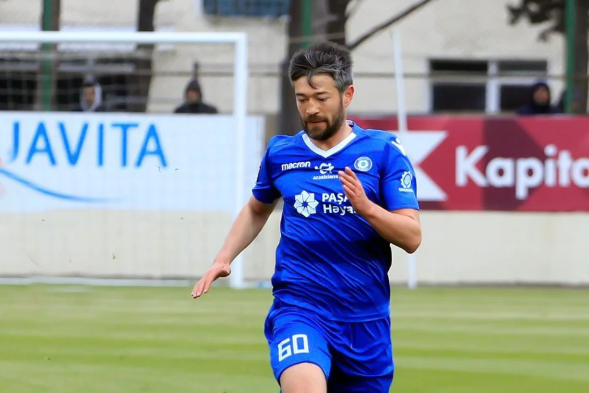 Futbolçu və kikboks məşqçisi də orduya könüllü yazıldı - FOTO