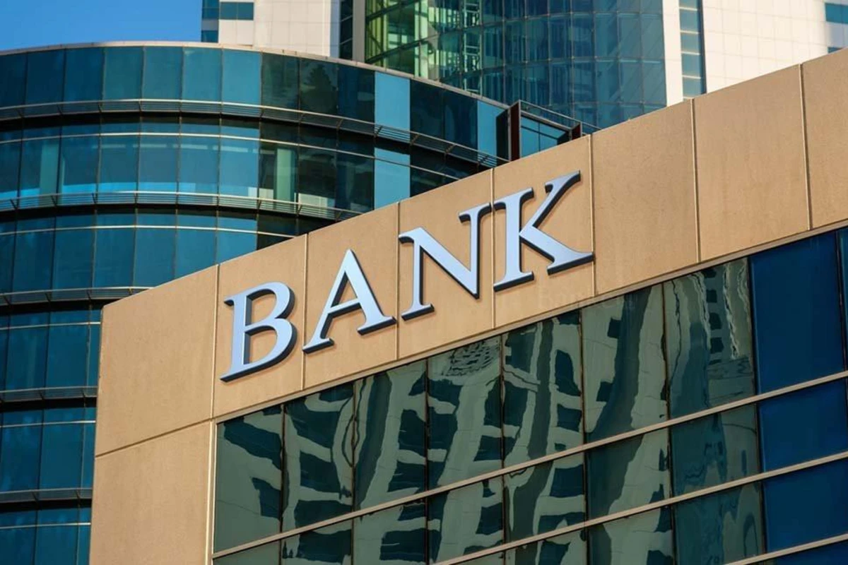 Bağlanmış 4 bankın əmanətçilərinə 305 milyon manatdan çox vəsait ödənilib