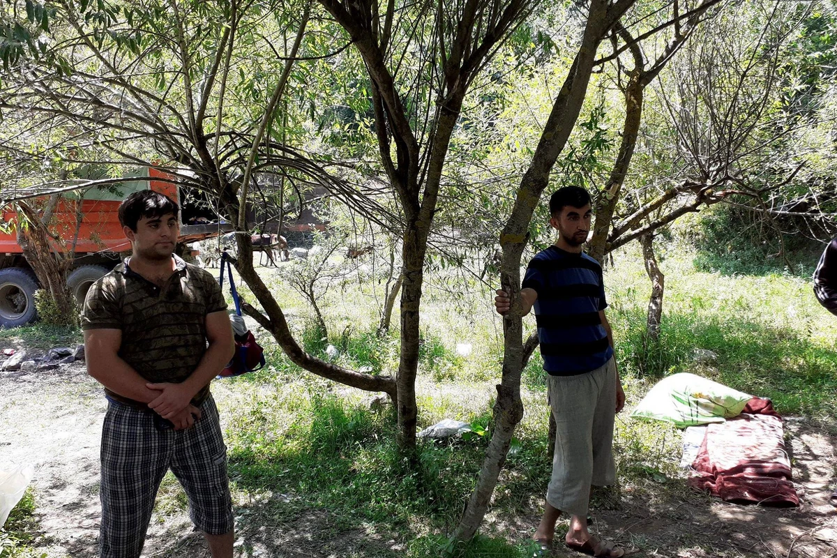 Karantin qaydalarını pozub yeyib-içmək istəyənlər saxlanıldı - FOTO