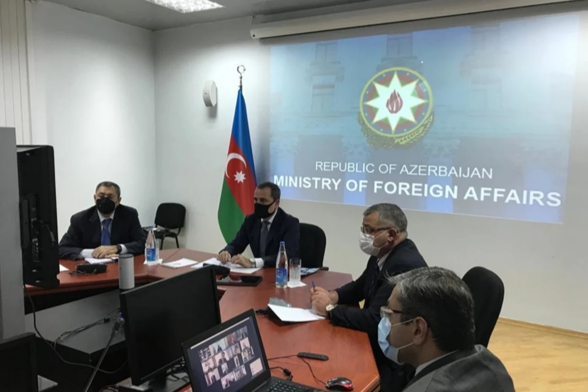 Nazir Ceyhun Bayramov Azərbaycanın xaricdəki diplomatik nümayəndəlik və konsulluqlarının rəhbərləri ilə görüşüb