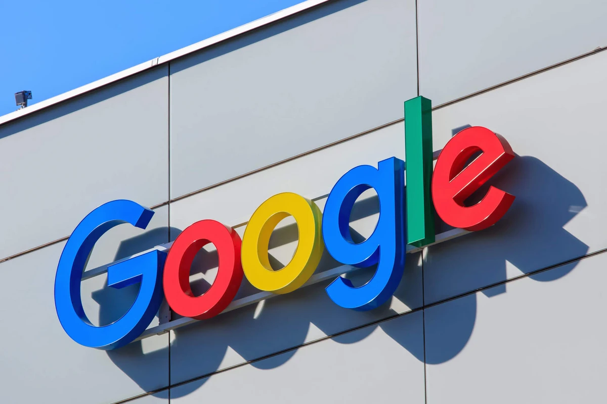 Google разрешила сотрудникам работать из дома до лета 2021 года Google разрешила сотрудникам работать из дома до лета 2021 года
