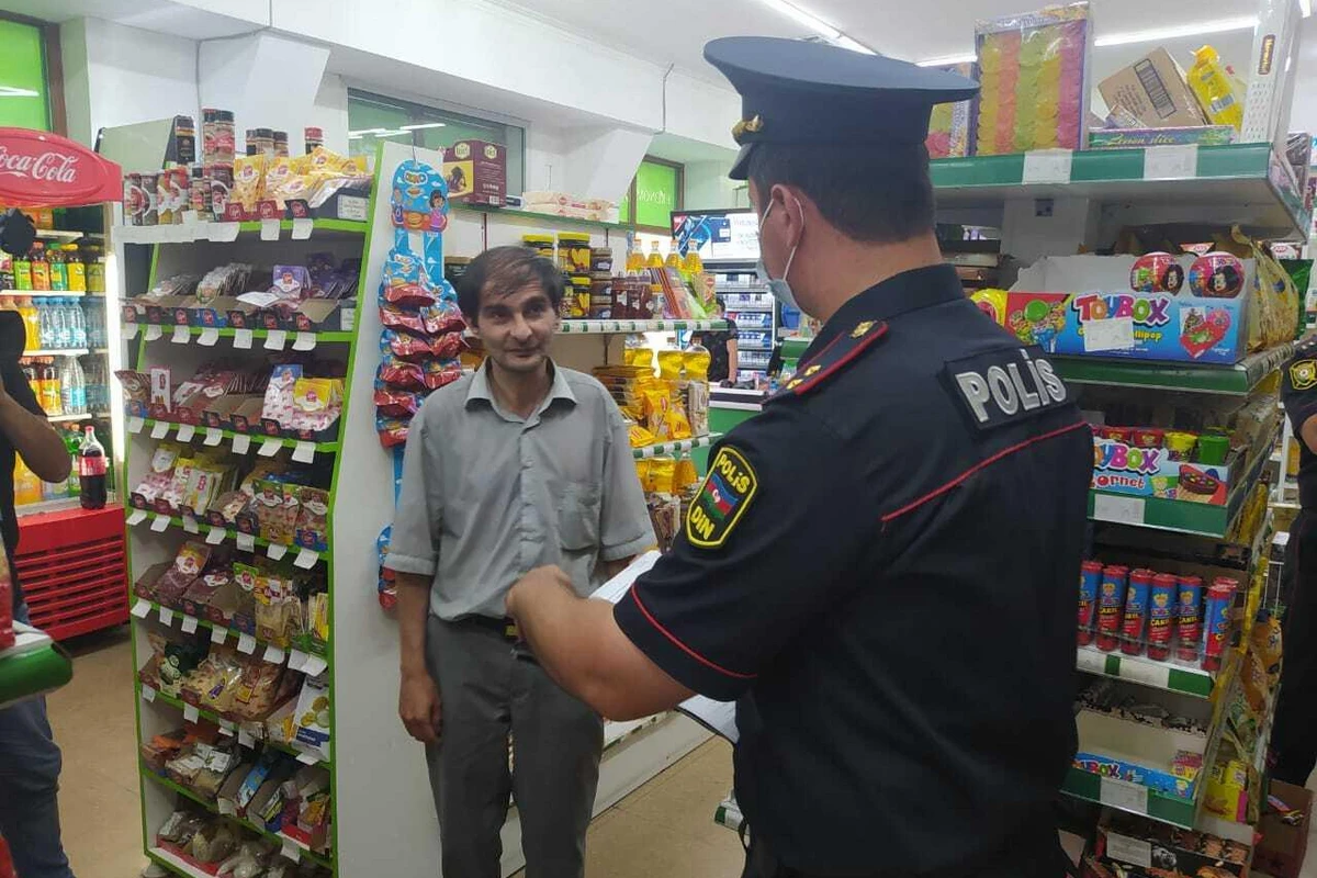 Tibbi maska taxmayan şəxslər 100 manat cərimələnib - FOTO