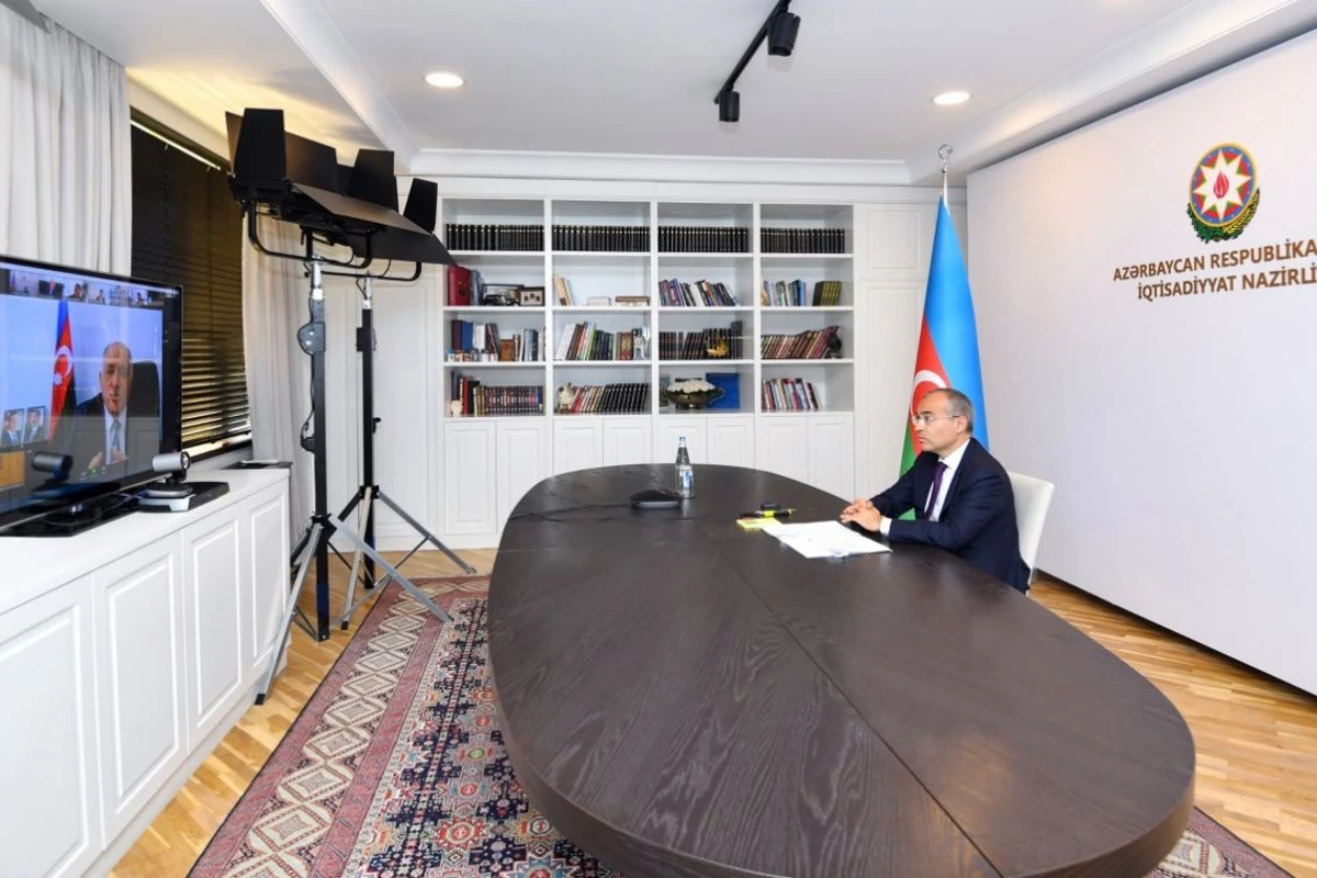 Министр экономики Азербайджана провел онлайн-встречу с предпринимателями - ФОТО Министр экономики Азербайджана провел онлайн-встречу с предпринимателями - ФОТО