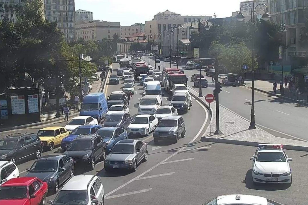 Bakının bu küçələrində tıxacdı - SİYAHI (FOTO)