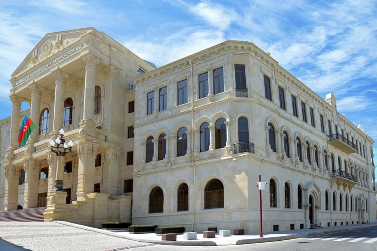 Polisin bıçaqlanmasına görə cinayət işi başlanıldı Polisin bıçaqlanmasına görə cinayət işi başlanıldı