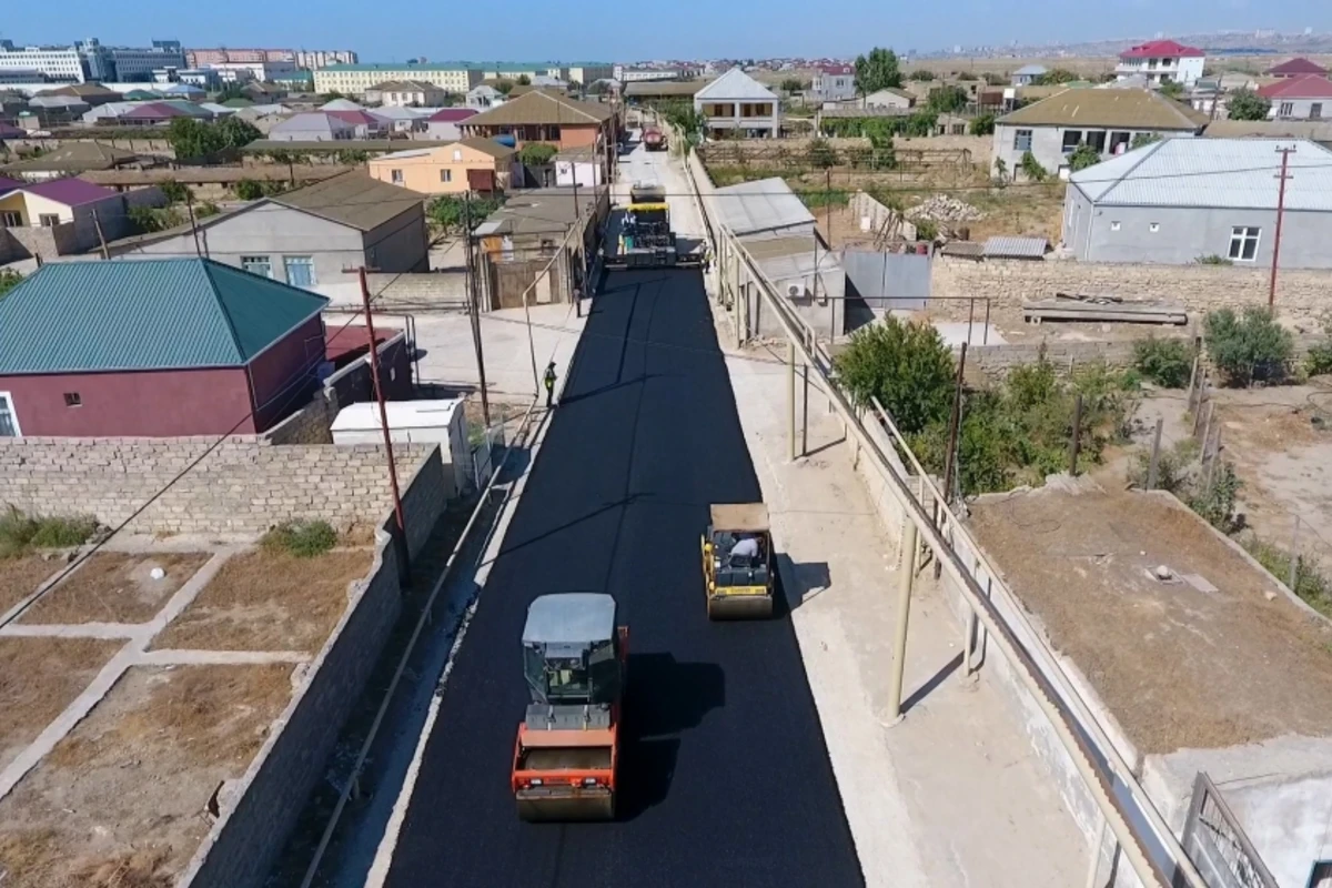 Suraxanıda 18 kilometr yol yenidən qurulur - FOTO