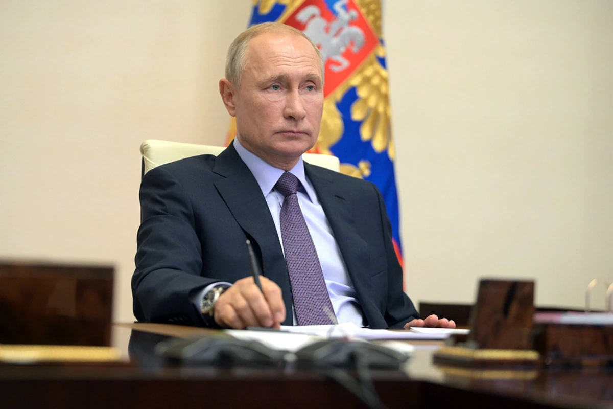 Rusiya koronavirusa qarşı peyvənd hazırladı - İlk vaksin Putinin qızına vuruldu Rusiya koronavirusa qarşı peyvənd hazırladı - İlk vaksin Putinin qızına vuruldu