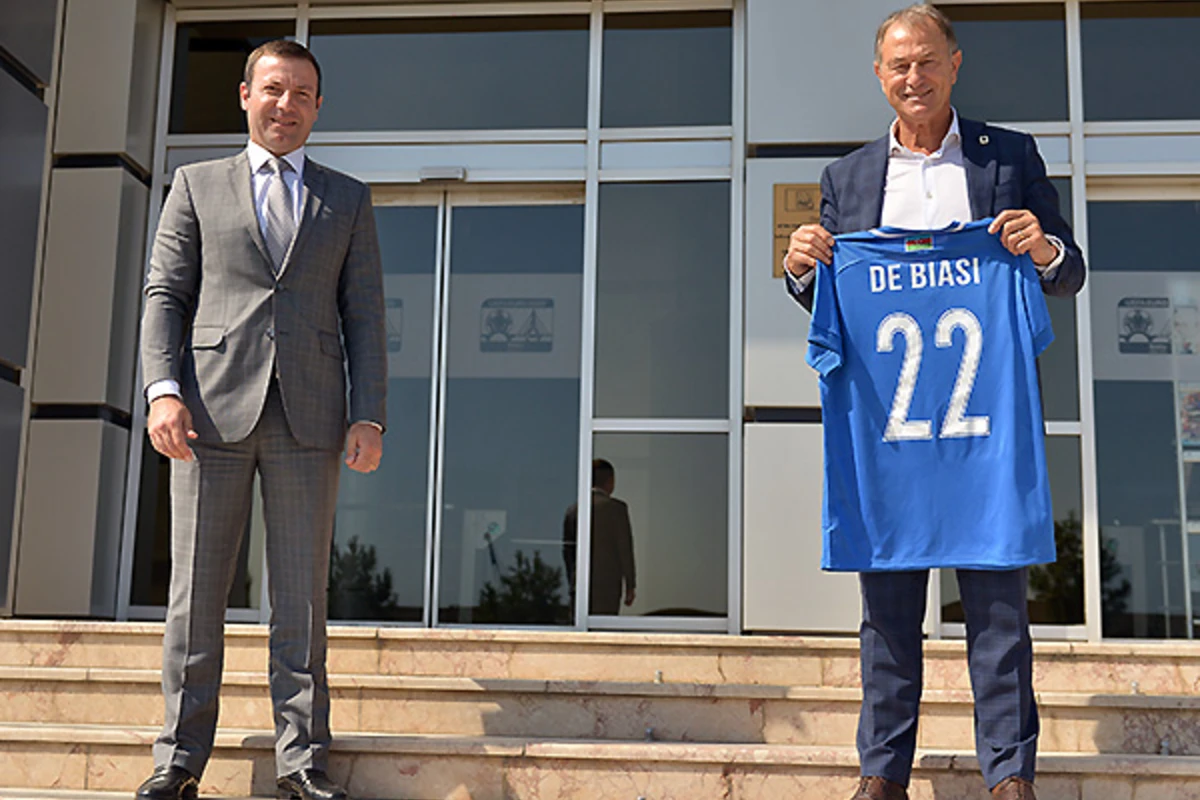 AFFA-nın icraçı vitse-prezidenti baş məşqçi ilə görüşdü - FOTO