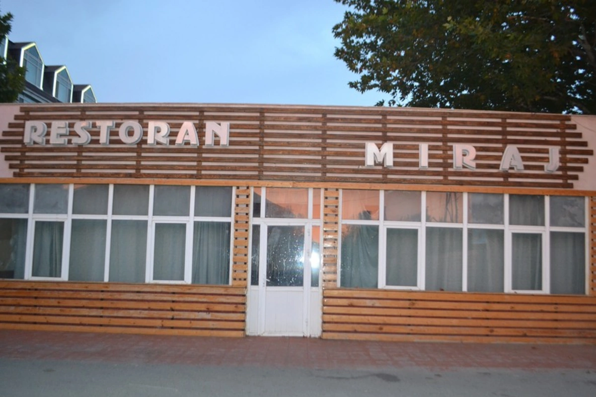 Gizli fəaliyyətdə olan restoranda əməliyyat - FOTO