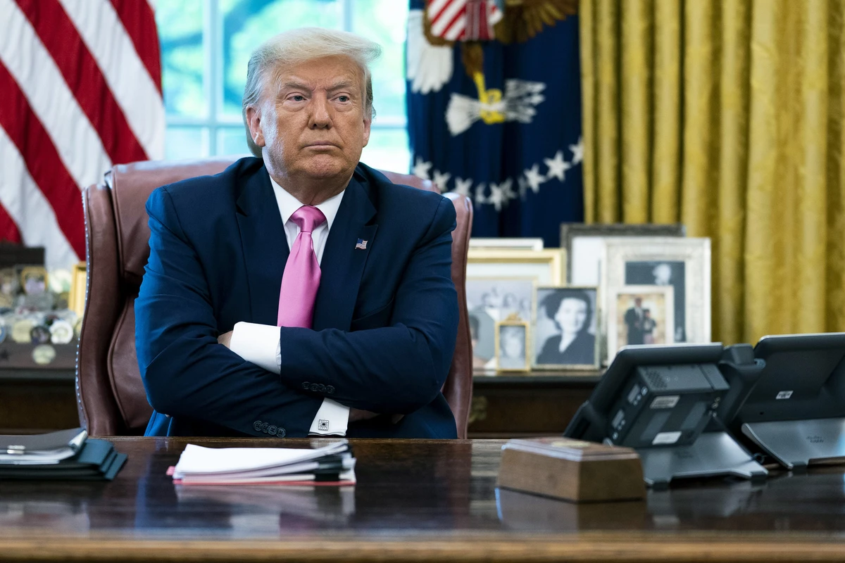 Donald Tramp başını yumağa su tapmır - VİDEO