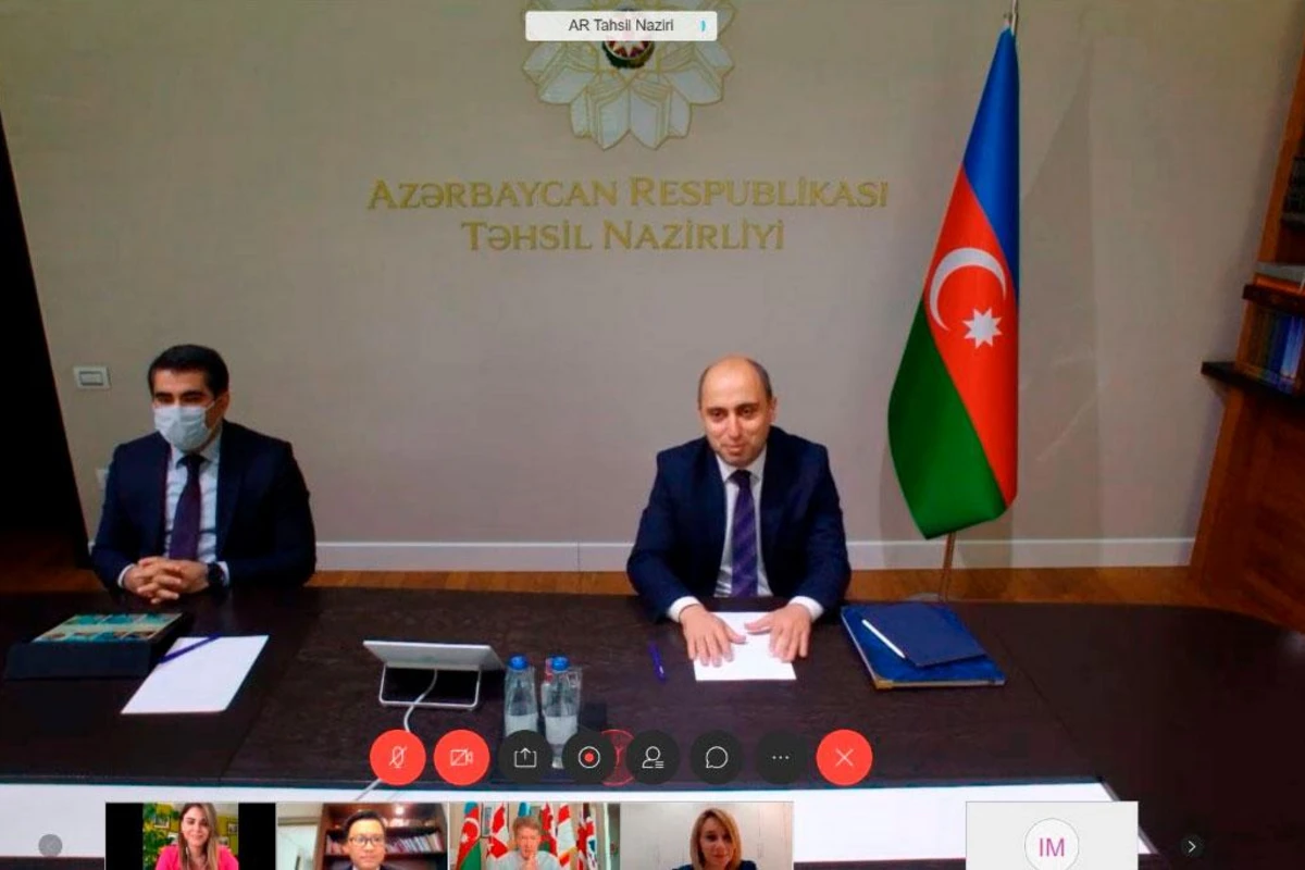 Təhsil naziri Britaniyanın Azərbaycandakı səfiri ilə görüşüb