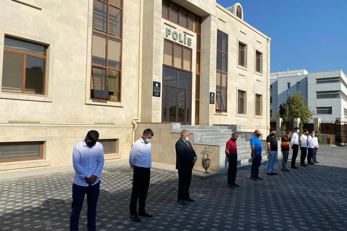 Bakıda karantin rejimi qaydalarını pozan 5 obyekt aşkarlandı - FOTO Bakıda karantin rejimi qaydalarını pozan 5 obyekt aşkarlandı - FOTO