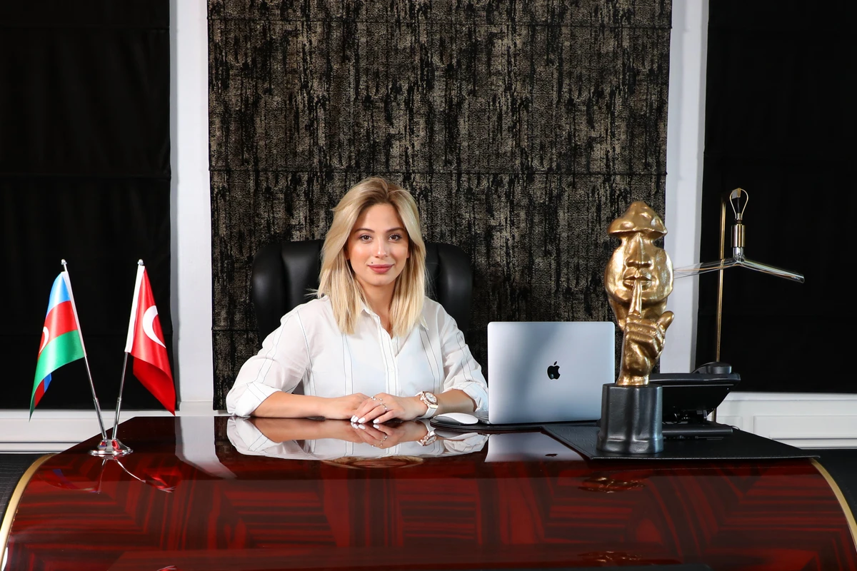 Azərbaycanlı iş xanımı Mina Olivianın uğurları - FOTO