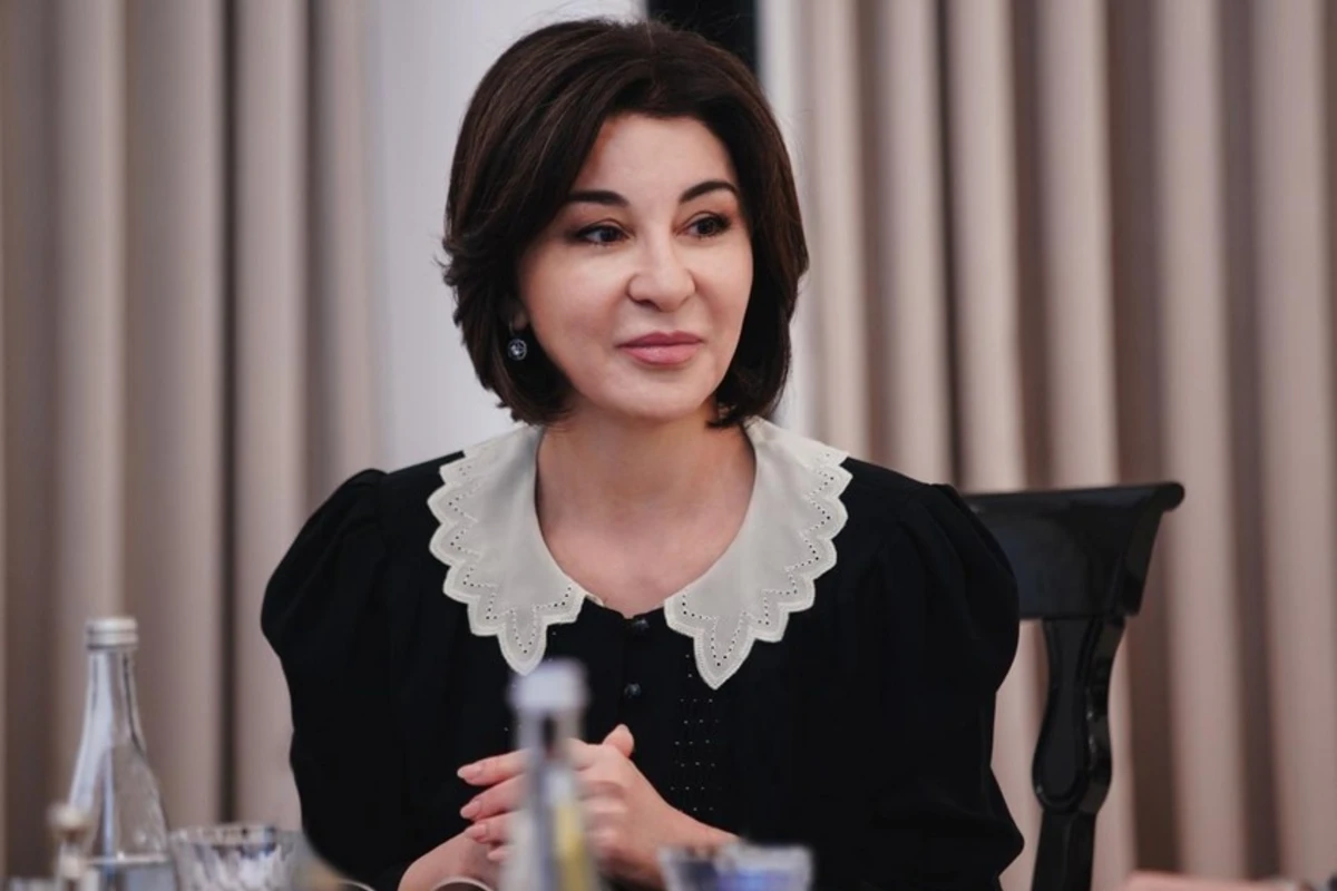 Özbəkistanın birinci xanımı Mehriban Əliyevanı təbrik edib