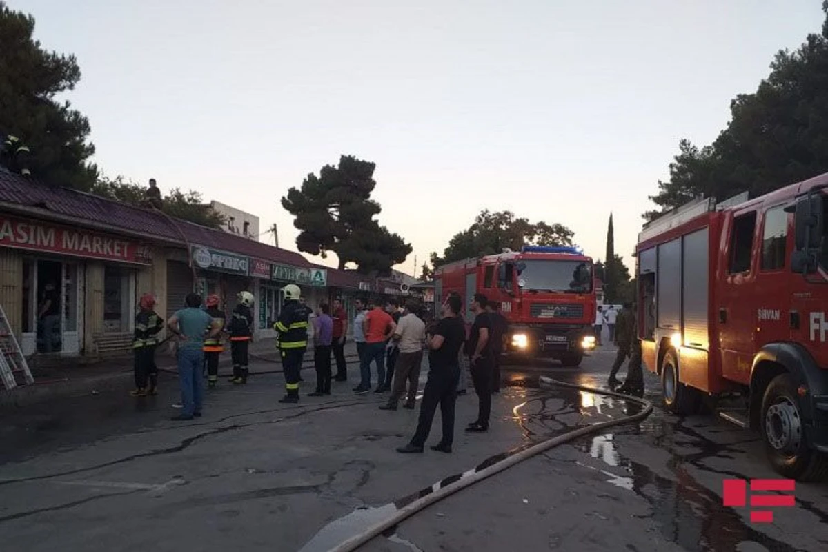 Şirvanda ticarət obyektlərində yanğın olub - FOTO