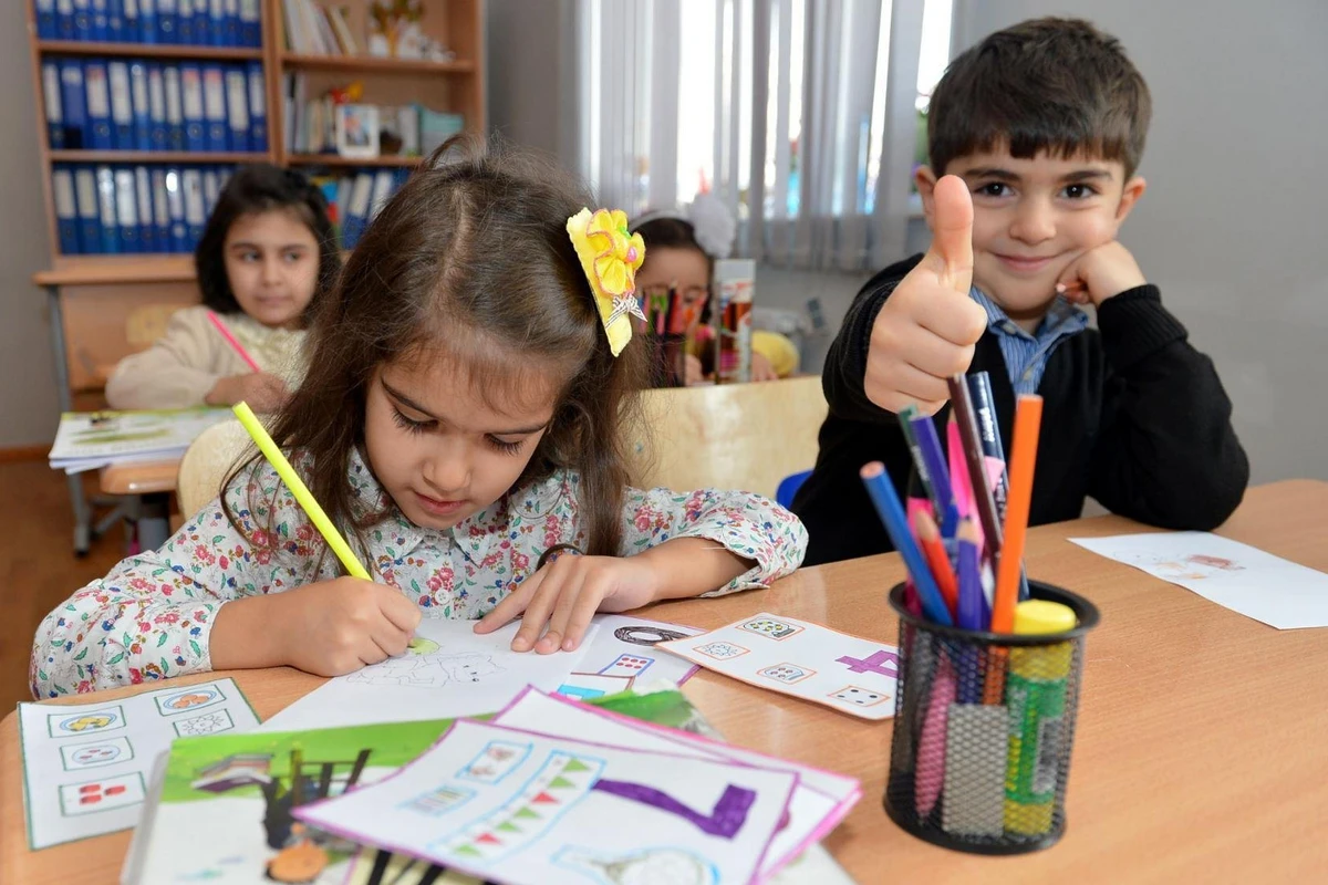 Eyni sinifdə oxuyan uşaqlar dərsə fərqli günlərdə gedə bilərlər
