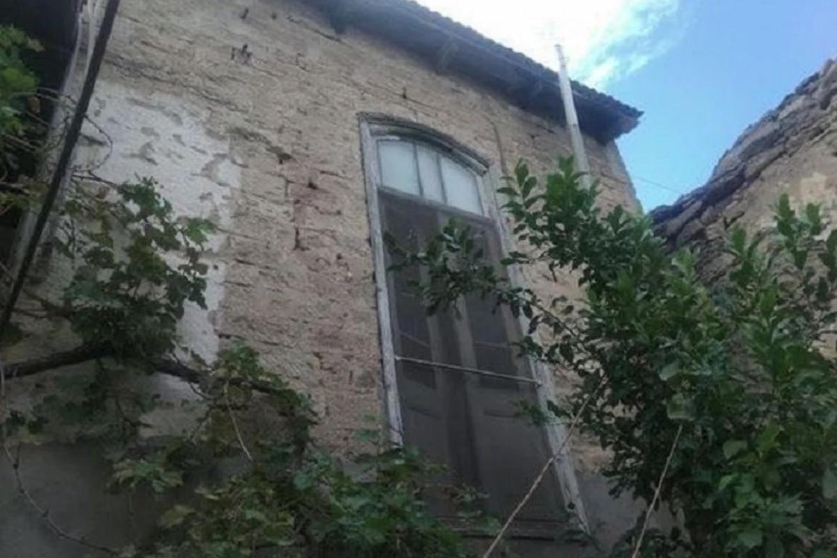 Bakıxanovun evi uçmaq üzrədir - FOTO