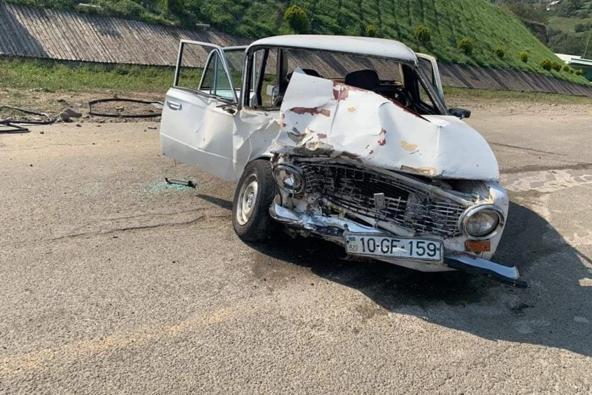 Azərbaycanda ağır qəza - 4 nəfər xəsarət aldı - FOTO