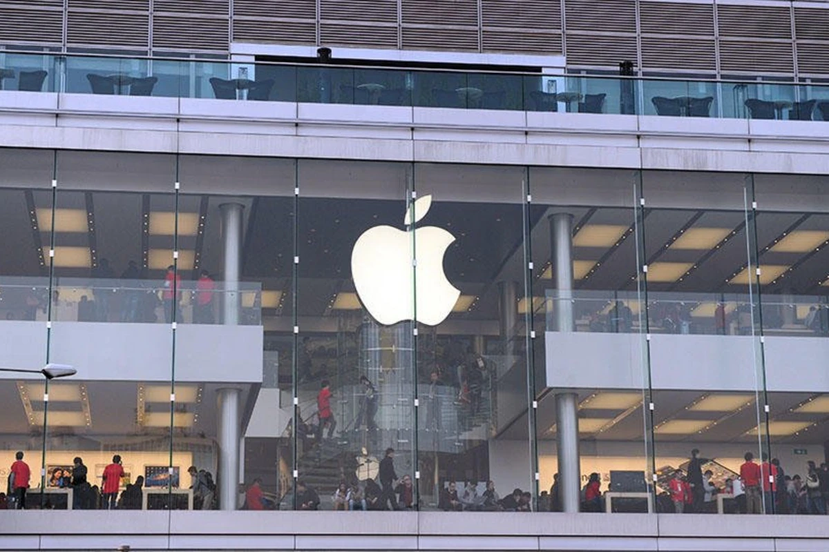 Apple за день подешевела на 180 миллиардов долларов