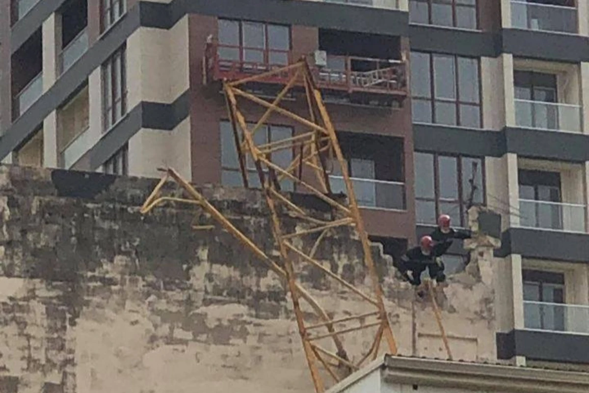 Bakıda kranın aşması faktı ilə bağlı cinayət işi başlanıb