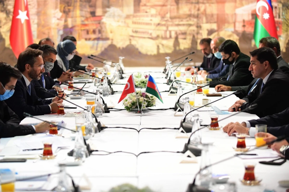 Hikmət Hacıyev Türkiyədə Fəxrəddin Altunla görüşüb - FOTO