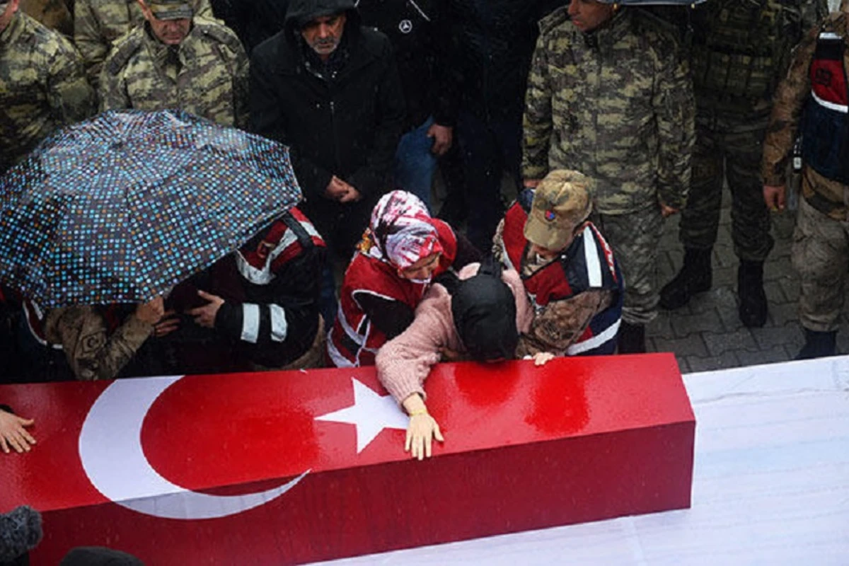 Türkiyə ordusunun generalı Suriyada həyatını itirdi - FOTO