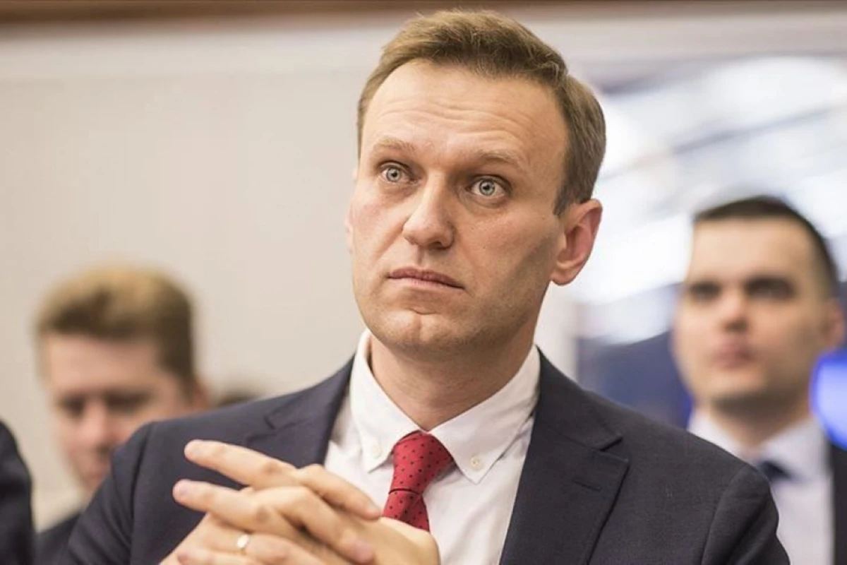 Spiegel: Навальный рассказал о произошедшем в самолете Spiegel: Навальный рассказал о произошедшем в самолете