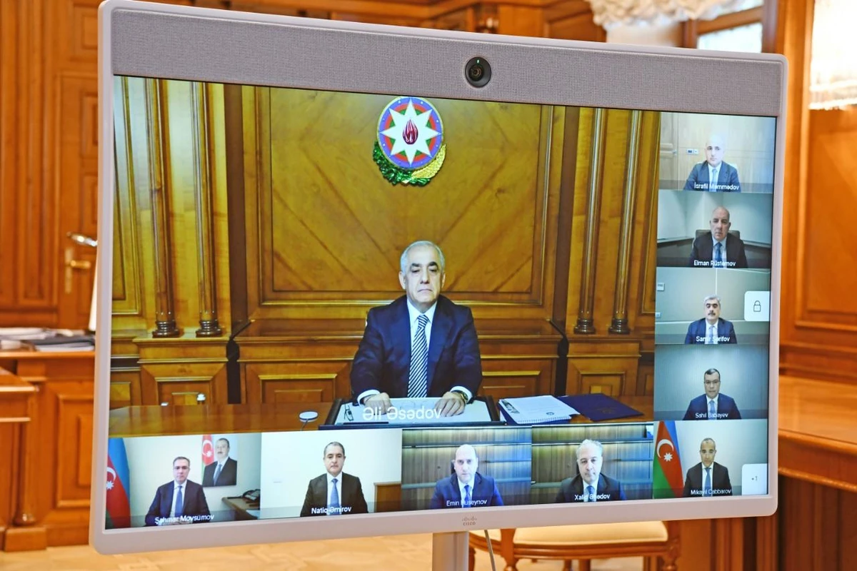 İqtisadi Şuranın ilk iclası keçirilib İqtisadi Şuranın ilk iclası keçirilib