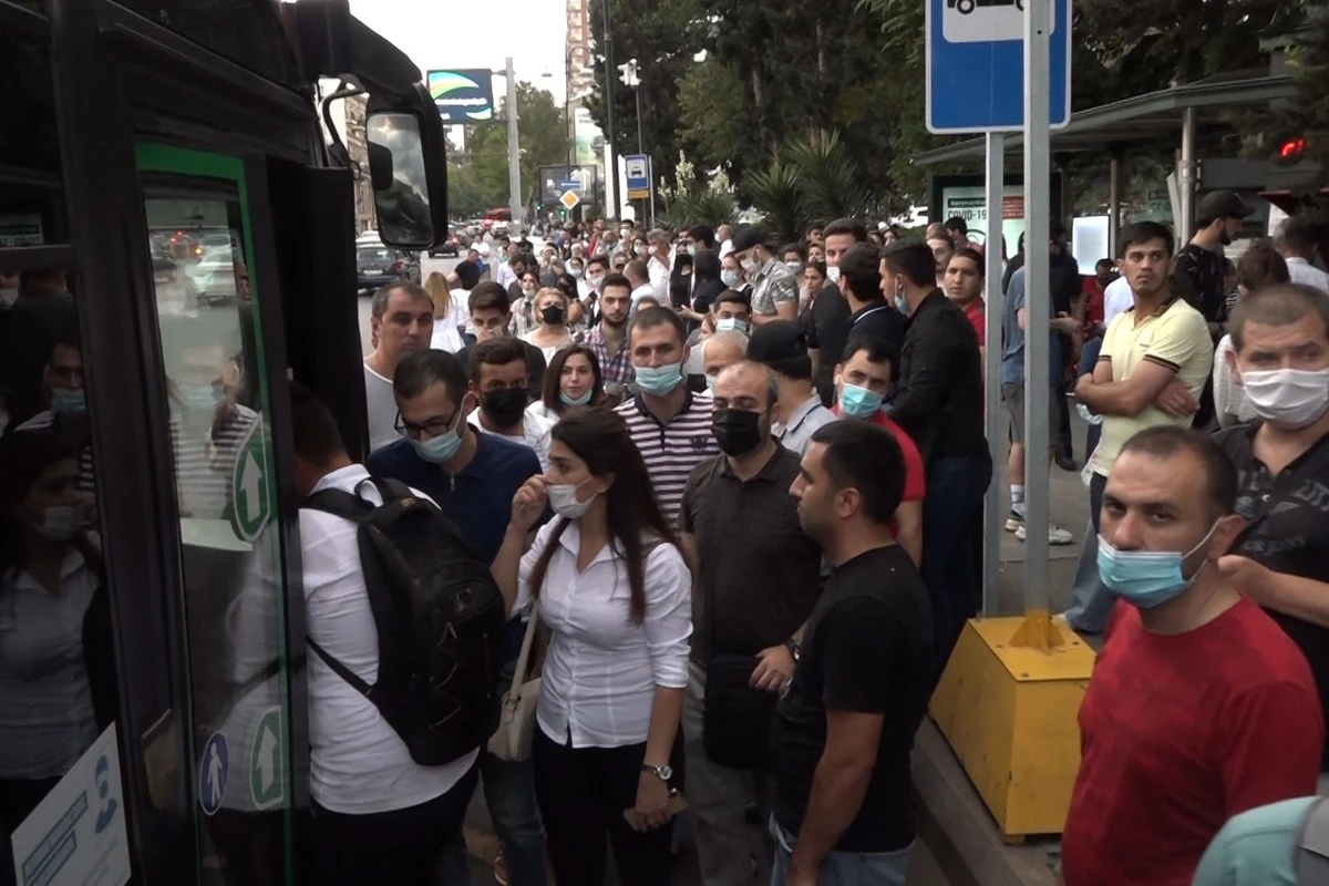 “Avtobusa görə işimdən olmuşam” - Tıxacdan işsizliyə - VİDEO