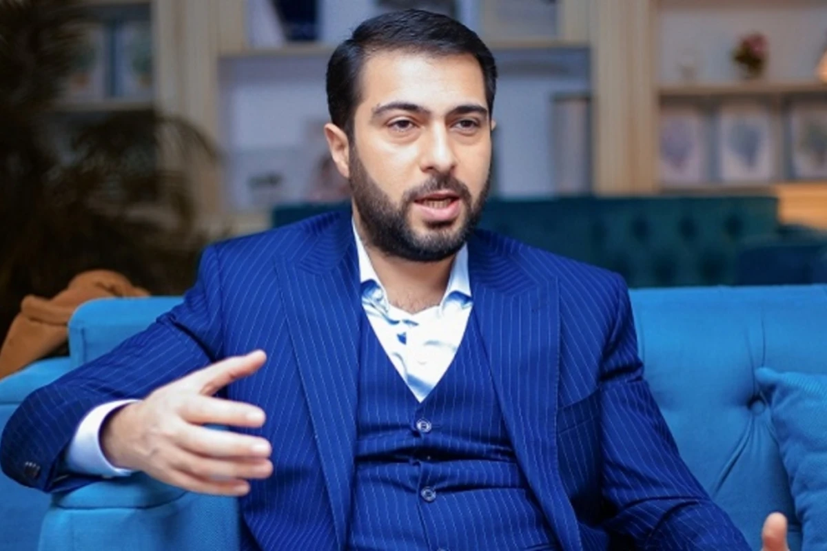Namiq Qaraçuxurlu heç kimin görmədiyi oğlunu üzə çıxardı - FOTO