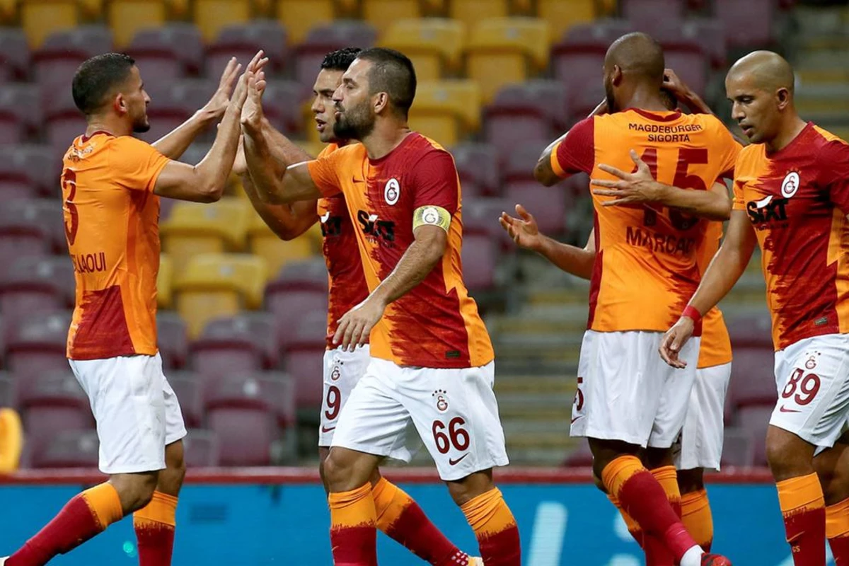 Qalatasarayın Bakıya gətirəcəyi futbolçular - SİYAHI Qalatasarayın Bakıya gətirəcəyi futbolçular - SİYAHI
