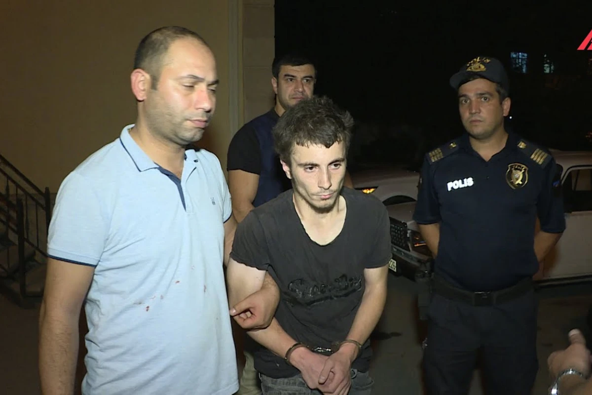 Bakıda 50 manata görə gənci ürəyindən bıçaqlayan şəxs saxlanıldı – VİDEO Bakıda 50 manata görə gənci ürəyindən bıçaqlayan şəxs saxlanıldı – VİDEO