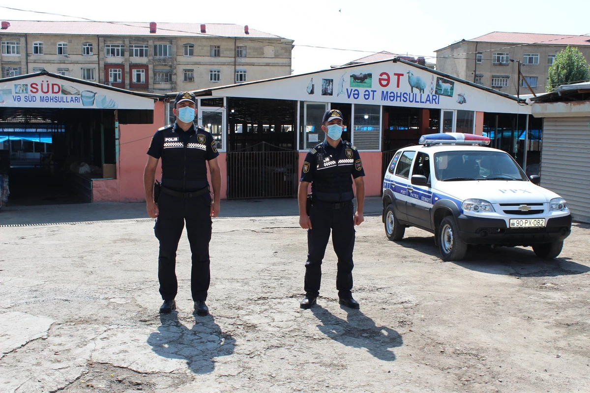 Şəki bazarı polis nəzarətinə götürüldü Şəki bazarı polis nəzarətinə götürüldü