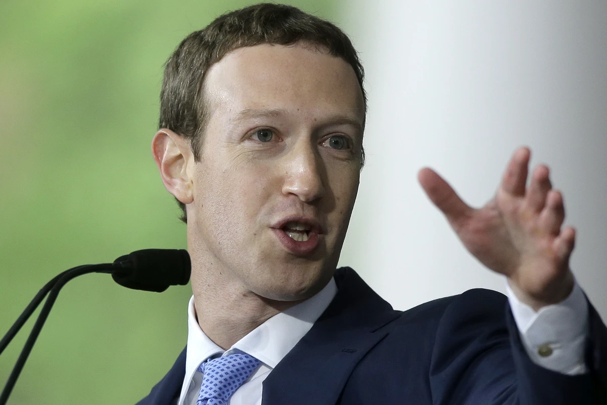 Создатель Facebook признался, какие смартфоны ему нравятся