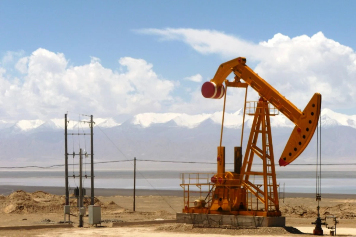 В мире снова падают цены на нефть