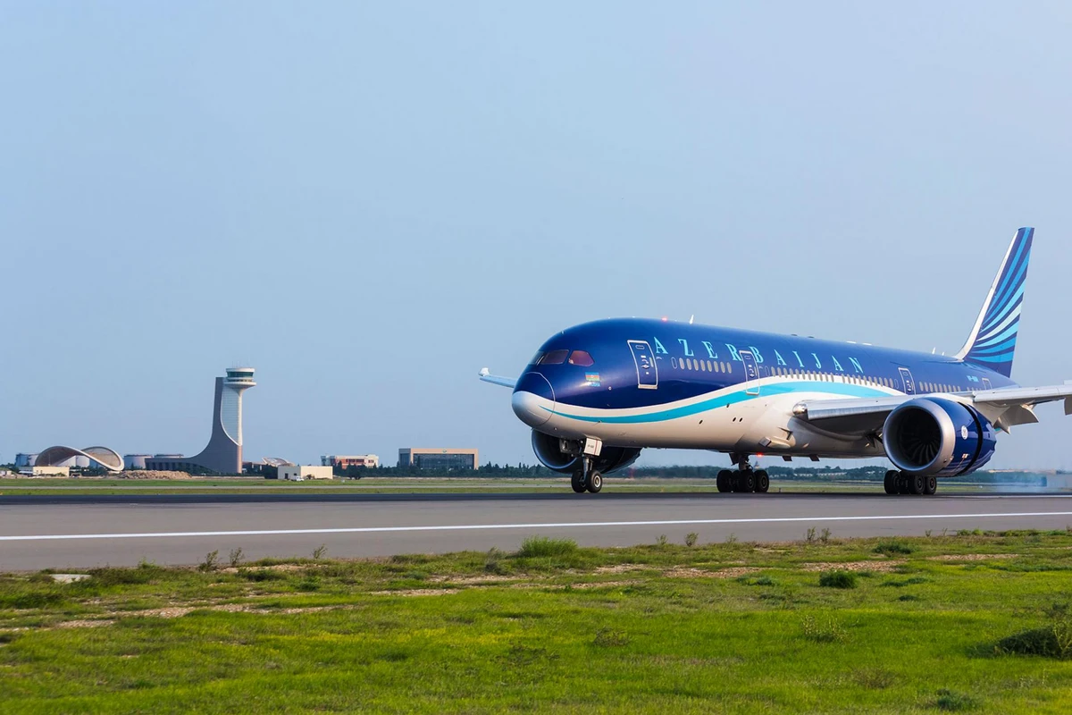AZAL открывает специальные рейсы в Анкару и Анталью
