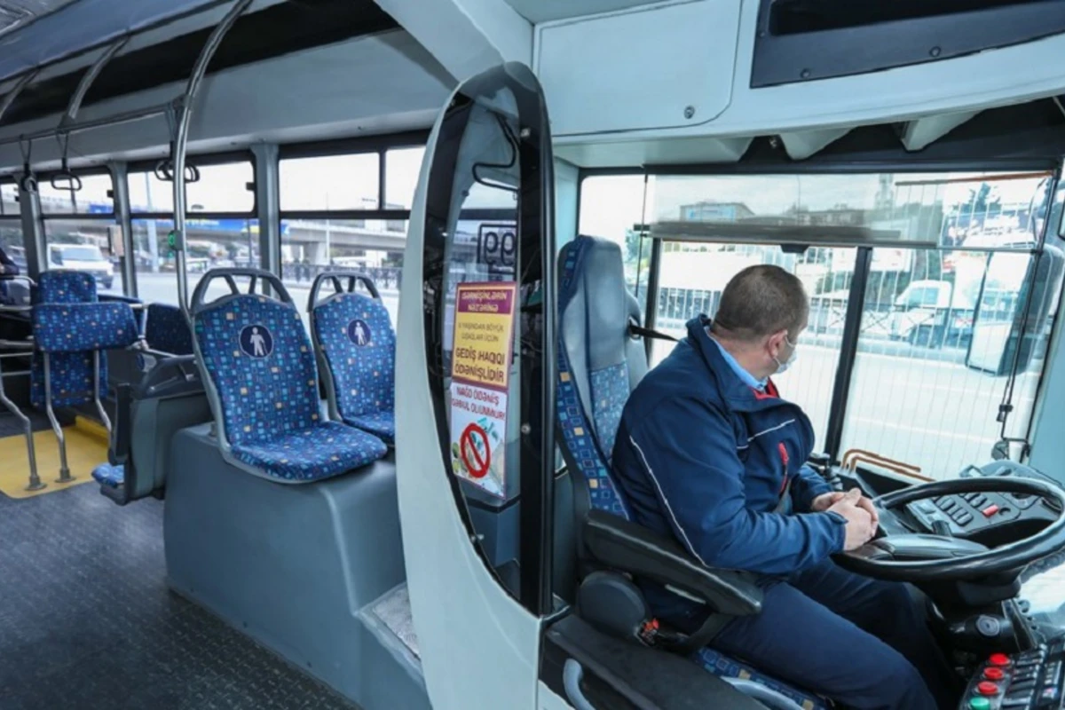 Bakubus yarım milyon manatlıq geyim alır