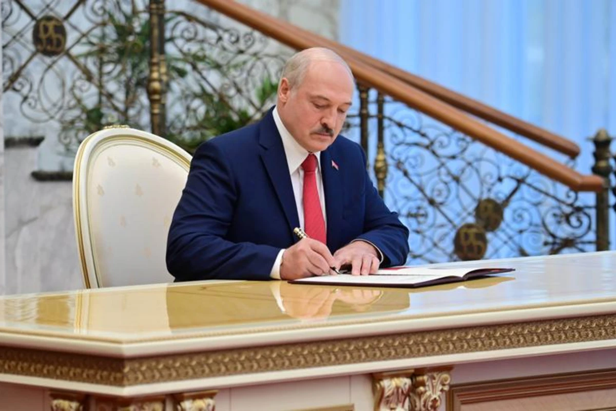 Власти пяти стран ЕС отказались признавать Лукашенко президентом
