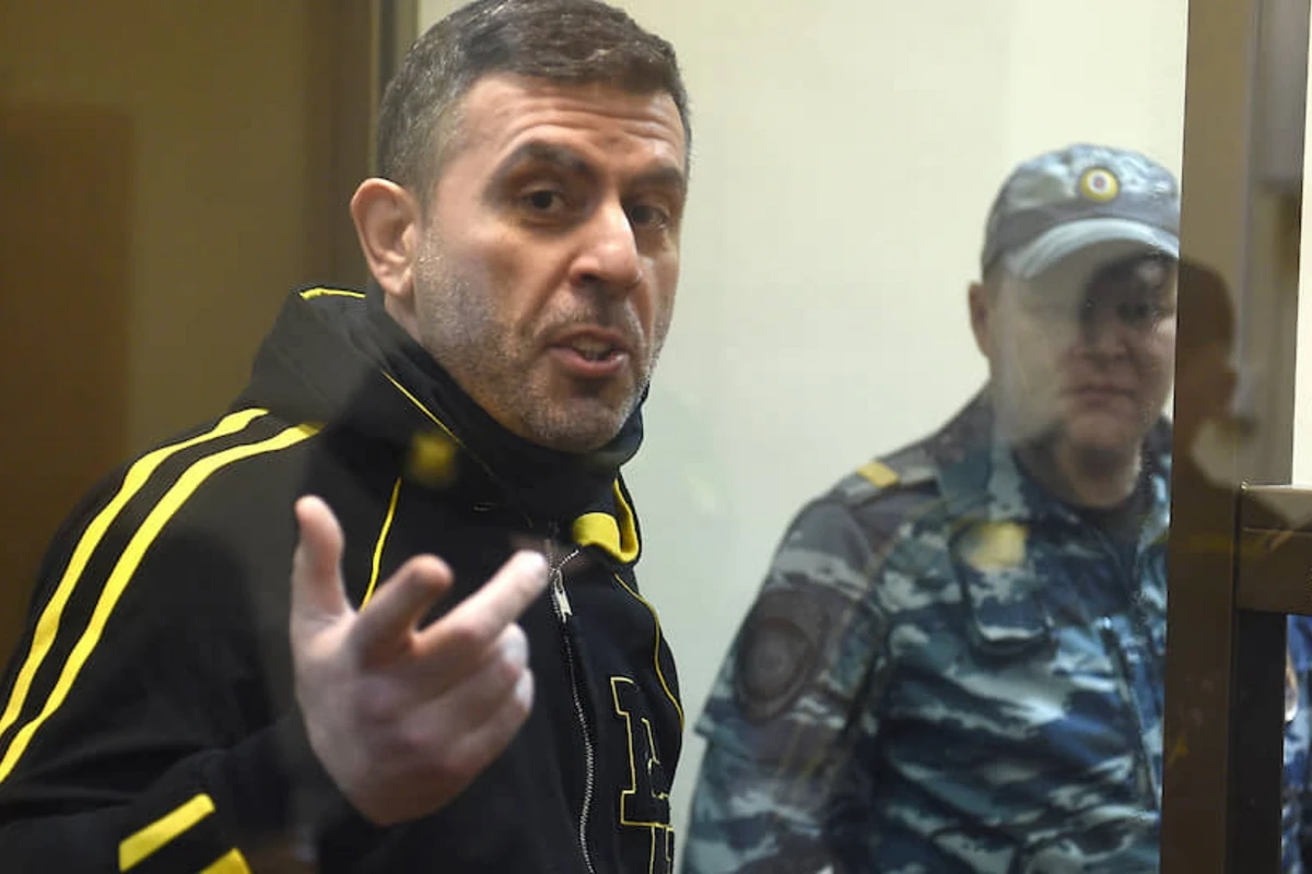 Şakro Molodoyun sağ əli olan qanuni oğrunu döyə-döyə öldürdülər - FOTO Şakro Molodoyun sağ əli olan qanuni oğrunu döyə-döyə öldürdülər - FOTO