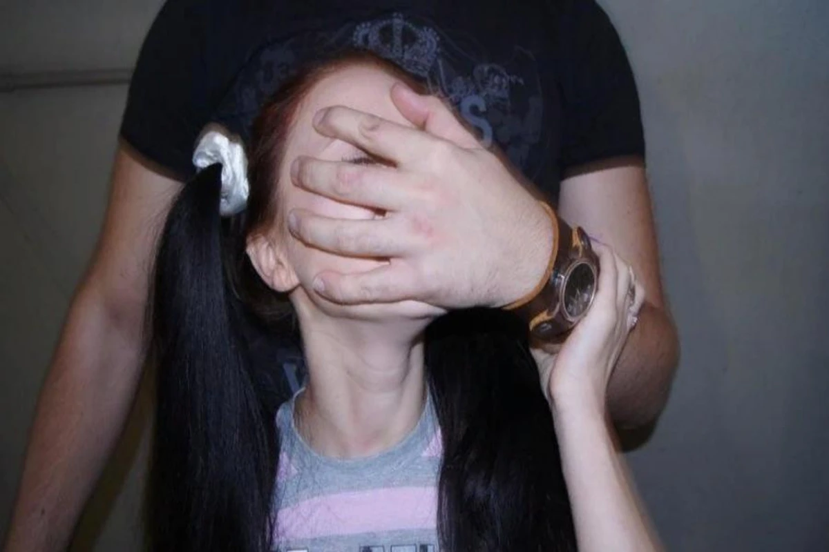 Xudatda nişanlısı 15 yaşlı qızı zorlayıb? - İDDİA Xudatda nişanlısı 15 yaşlı qızı zorlayıb? - İDDİA