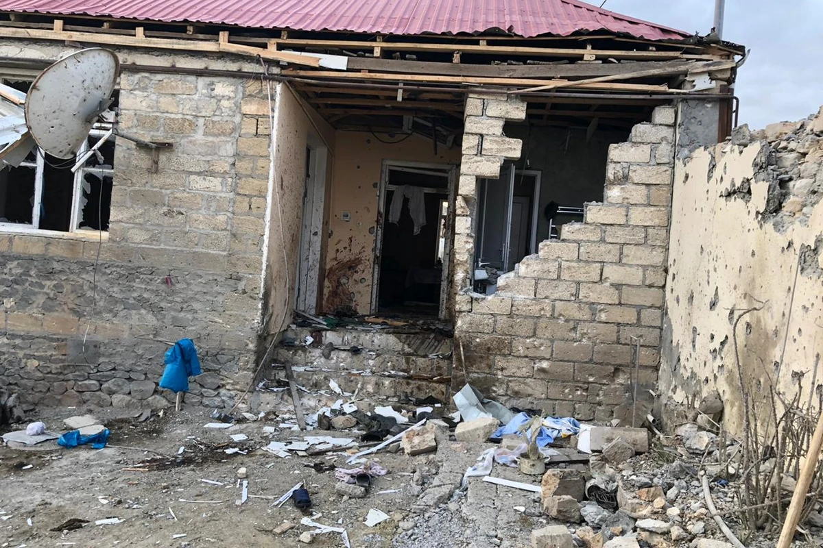 Ermənilər Tərtərdə mülki əhalini atəşə tutdu: İki qardaş öldü - FOTO (YENİLƏNİB) Ermənilər Tərtərdə mülki əhalini atəşə tutdu: İki qardaş öldü - FOTO (YENİLƏNİB)
