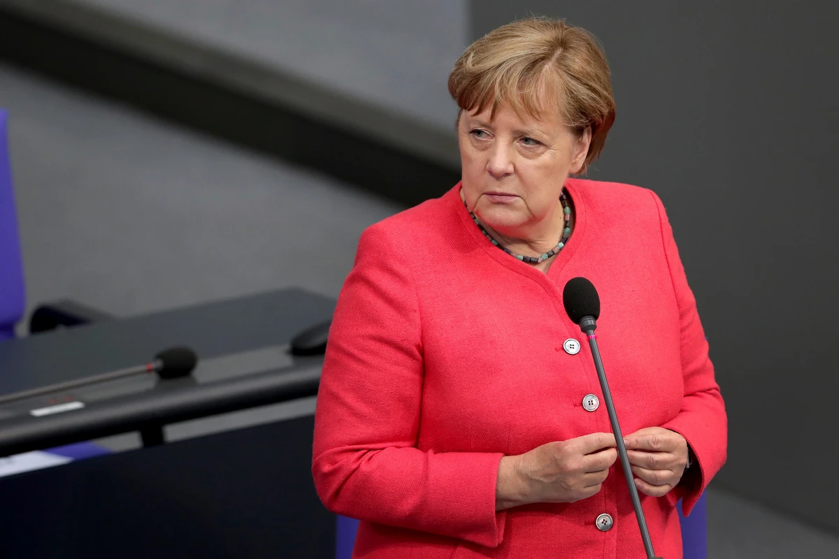 Merkel Qarabağdakı döyüşlərə görə İlham Əliyevə zəng etdi
